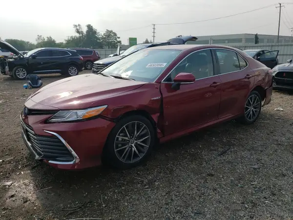 4T1F31AKXMU026459 2021 TOYOTA CAMRY - Image 1