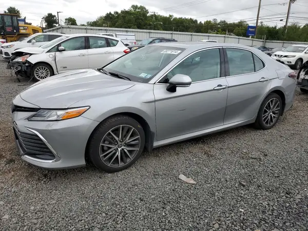 4T1F31AKXNU574169 2022 TOYOTA CAMRY - Image 1