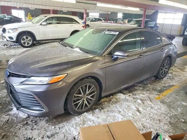 4T1F31AKXNU584720 2022 TOYOTA CAMRY - Image 1