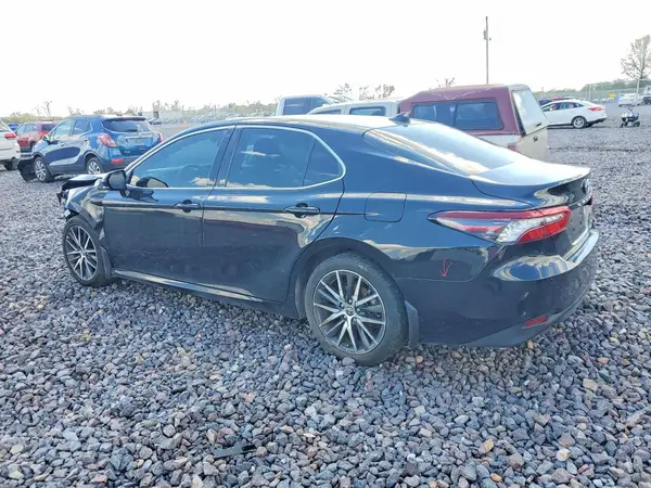 4T1F31AKXNU586080 2022 TOYOTA CAMRY - Image 2