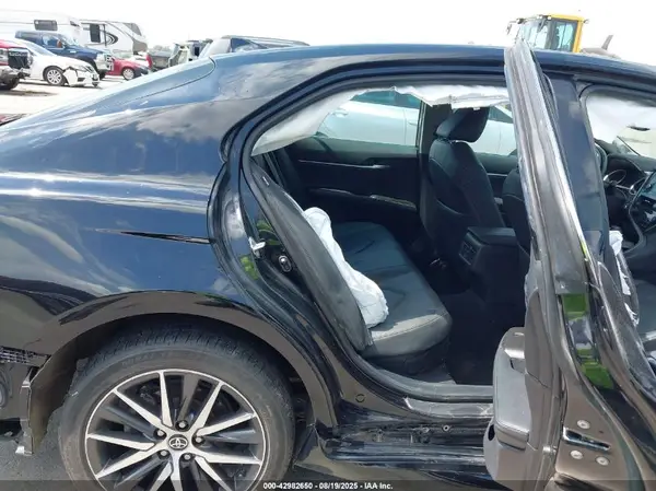4T1F31AKXNU588038 2022 TOYOTA CAMRY - Image 8