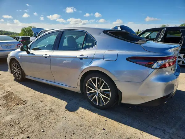 4T1F31AKXPU602698 2023 TOYOTA CAMRY - Image 2