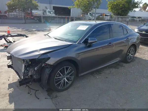 4T1F31AKXPU614883 2023 TOYOTA CAMRY - Image 2