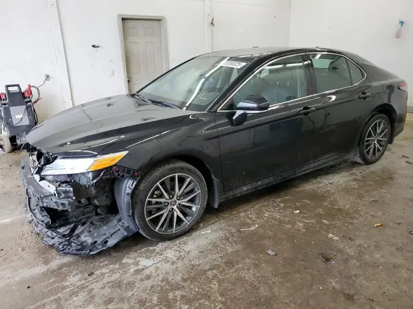 4T1F31AKXPU615256 2023 TOYOTA CAMRY - Image 1
