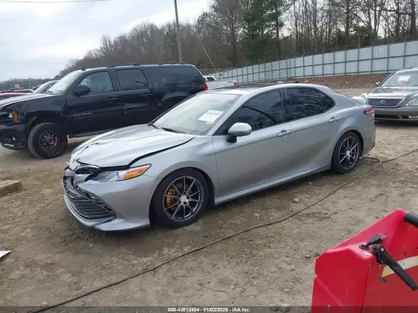 4T1FZ1AK0LU046720 2020 TOYOTA CAMRY - Image 2