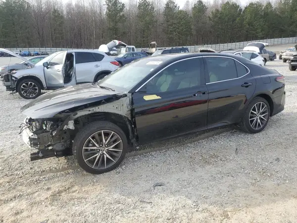 4T1FZ1AK2PU088117 2023 TOYOTA CAMRY - Image 1