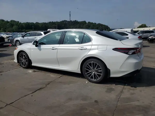 4T1FZ1AK2RU098942 2024 TOYOTA CAMRY - Image 2