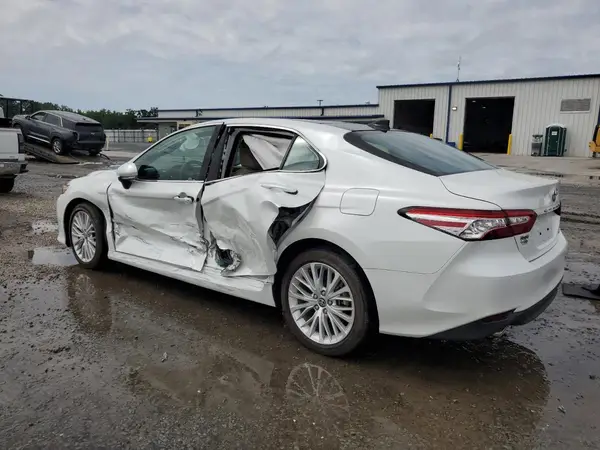 4T1FZ1AK3LU041544 2020 TOYOTA CAMRY - Image 2