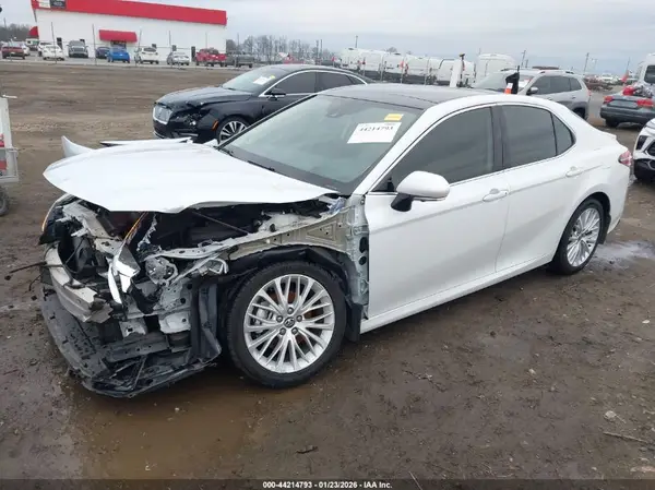 4T1FZ1AK4LU038362 2020 TOYOTA CAMRY - Image 2