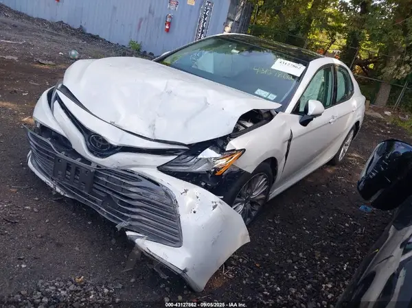 4T1FZ1AK4LU044985 2020 TOYOTA CAMRY - Image 2