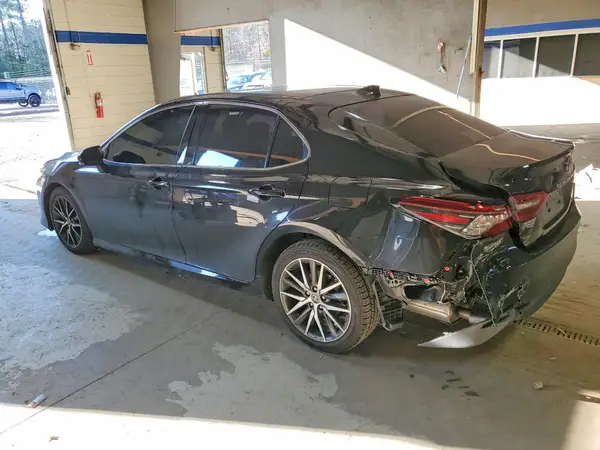 4T1FZ1AK6PU076083 2023 TOYOTA CAMRY - Image 2
