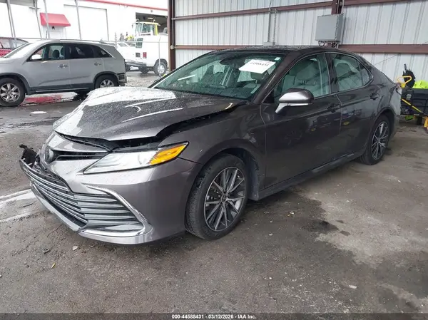 4T1FZ1AK7PU073676 2023 TOYOTA CAMRY - Image 2
