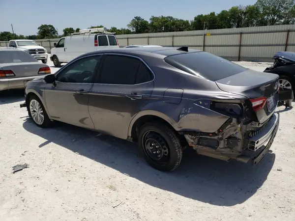 4T1FZ1AK8LU046934 2020 TOYOTA CAMRY - Image 2