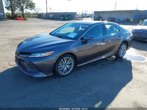 4T1FZ1AKXLU044103 2020 TOYOTA CAMRY - Image 2