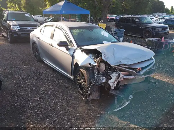 4T1G11AK0LU300549 2020 TOYOTA CAMRY - Image 1