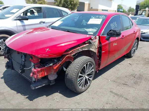 4T1G11AK0LU304617 2020 TOYOTA CAMRY - Image 2
