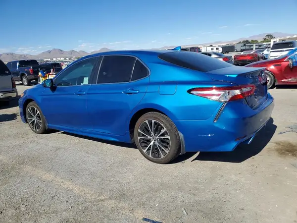 4T1G11AK0LU320672 2020 TOYOTA CAMRY - Image 2