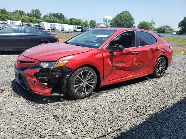 4T1G11AK0LU323068 2020 TOYOTA CAMRY - Image 1