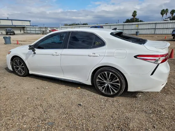 4T1G11AK0LU329016 2020 TOYOTA CAMRY - Image 2