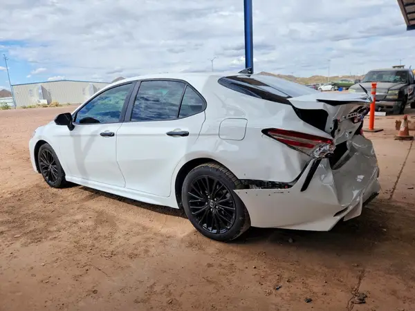 4T1G11AK0LU329548 2020 TOYOTA CAMRY - Image 2