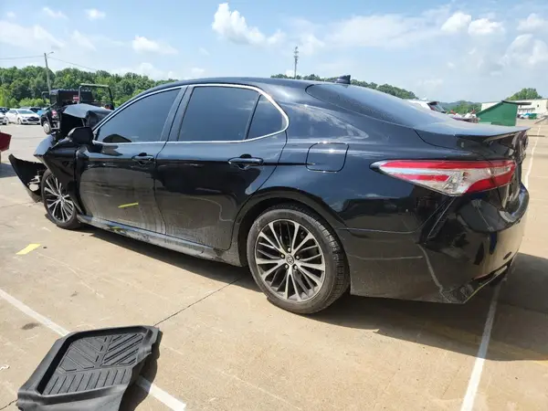 4T1G11AK0LU331428 2020 TOYOTA CAMRY - Image 2