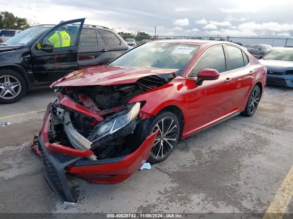 4T1G11AK0LU331641 2020 TOYOTA CAMRY - Image 2