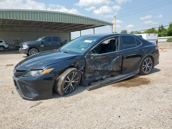 4T1G11AK0LU337973 2020 TOYOTA CAMRY - Image 1