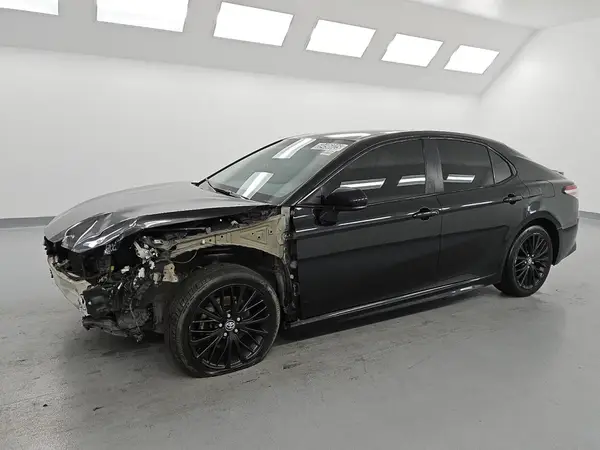 4T1G11AK0LU347743 2020 TOYOTA CAMRY - Image 1