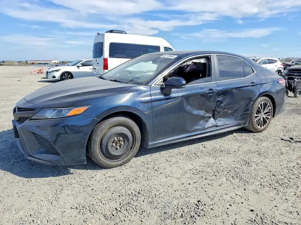 4T1G11AK0LU351808 2020 TOYOTA CAMRY - Image 1