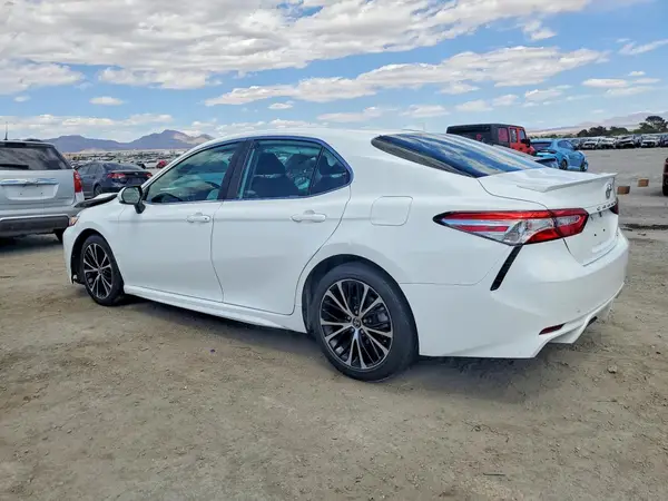 4T1G11AK0LU358046 2020 TOYOTA CAMRY - Image 2