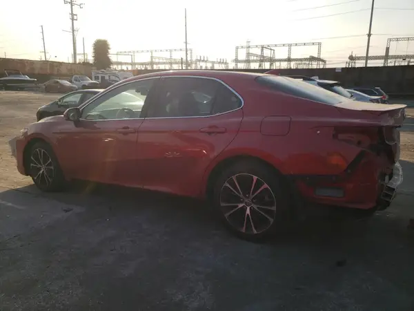 4T1G11AK0LU369354 2020 TOYOTA CAMRY - Image 2