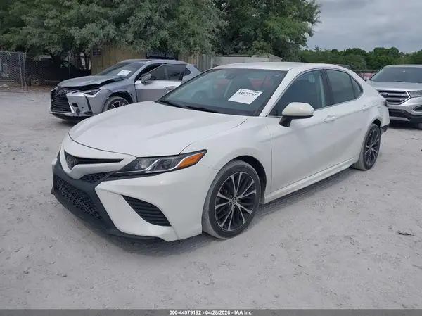 4T1G11AK0LU502761 2020 TOYOTA CAMRY - Image 2