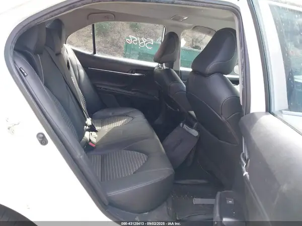 4T1G11AK0LU503828 2020 TOYOTA CAMRY - Image 8