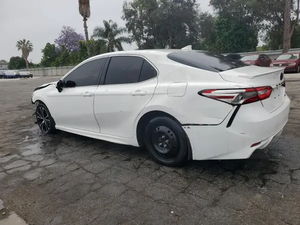 4T1G11AK0LU505921 2020 TOYOTA CAMRY - Image 2