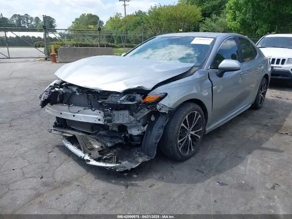 4T1G11AK0LU505952 2020 TOYOTA CAMRY - Image 2