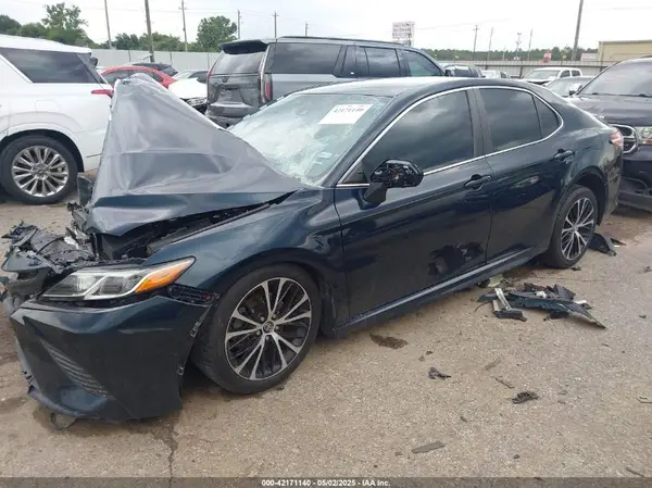 4T1G11AK0LU870387 2020 TOYOTA CAMRY - Image 2