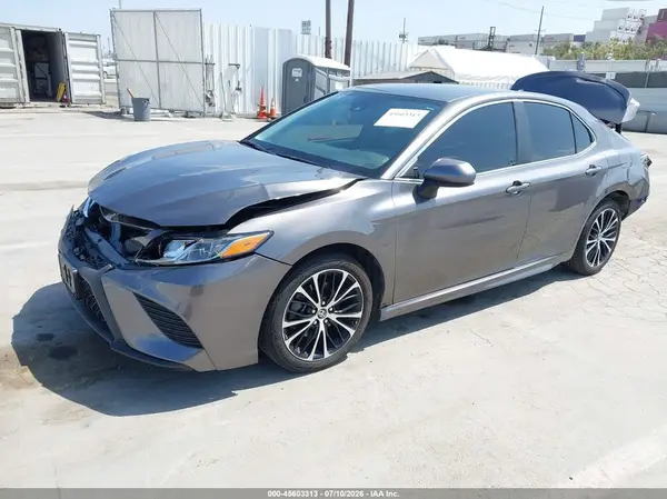 4T1G11AK0LU870910 2020 TOYOTA CAMRY - Image 2