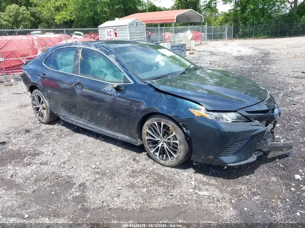 4T1G11AK0LU873578 2020 TOYOTA CAMRY - Image 1
