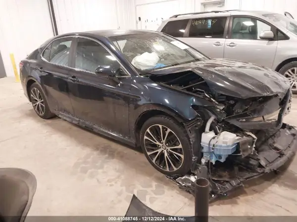 4T1G11AK0LU890932 2020 TOYOTA CAMRY - Image 1