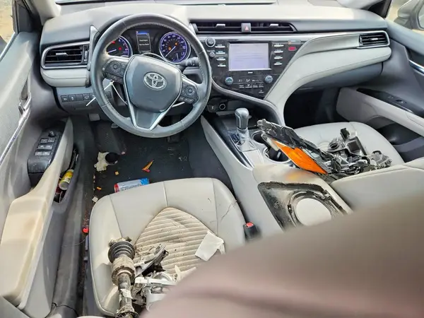 4T1G11AK0LU895242 2020 TOYOTA CAMRY - Image 8