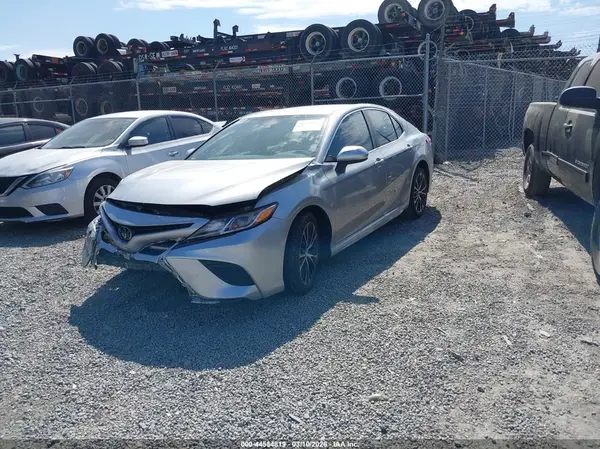 4T1G11AK0LU901296 2020 TOYOTA CAMRY - Image 2