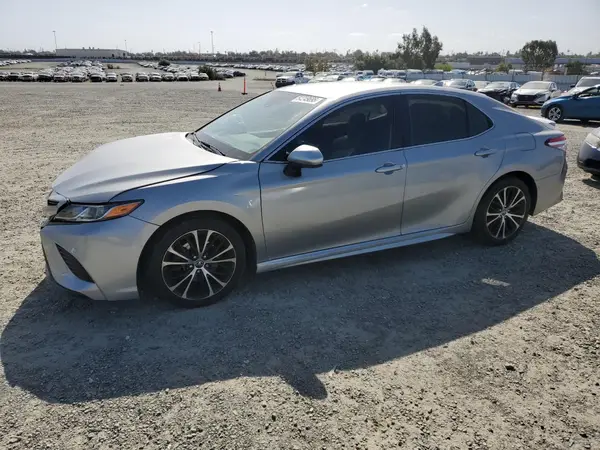 4T1G11AK0LU912122 2020 TOYOTA CAMRY - Image 1