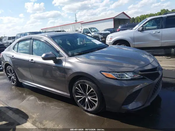 4T1G11AK0LU917904 2020 TOYOTA CAMRY - Image 1