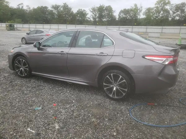 4T1G11AK0LU920267 2020 TOYOTA CAMRY - Image 2