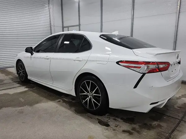 4T1G11AK0LU924383 2020 TOYOTA CAMRY - Image 2