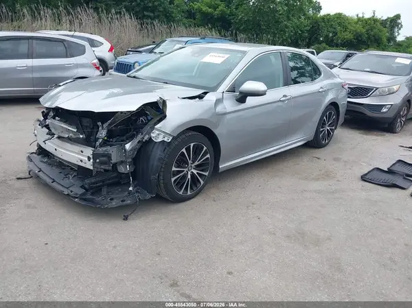 4T1G11AK0LU926165 2020 TOYOTA CAMRY - Image 2