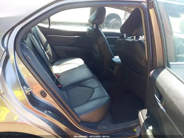 4T1G11AK0LU926733 2020 TOYOTA CAMRY - Image 8