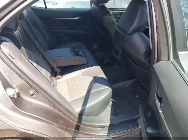 4T1G11AK0LU932886 2020 TOYOTA CAMRY - Image 8