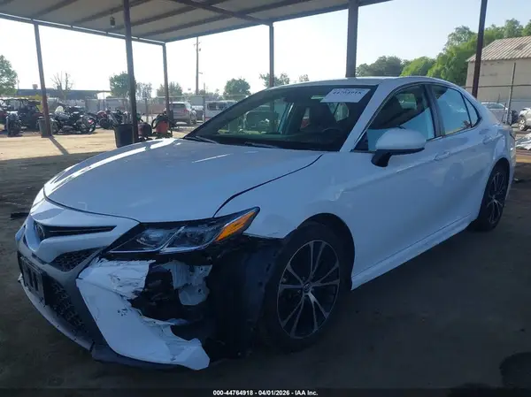 4T1G11AK0LU936145 2020 TOYOTA CAMRY - Image 2