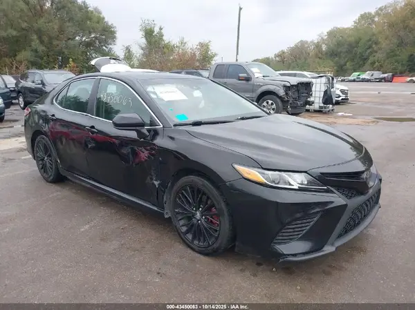 4T1G11AK0LU939174 2020 TOYOTA CAMRY - Image 1